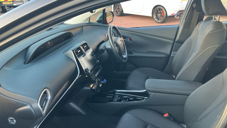 Toyota Prius 1.8 VVTi Business Edition Plus 5dr CVT Hybrid Hatchback